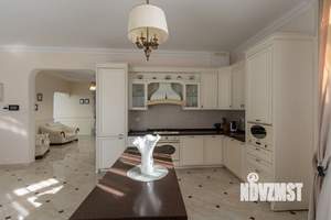 Коттедж 400м², 3-этажный, на длительный срок, 