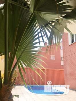 Дом 280м&sup2;, 3-этажный, посуточно, 