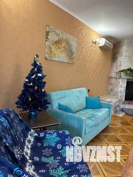 Дом 295м&sup2;, 3-этажный, посуточно, 