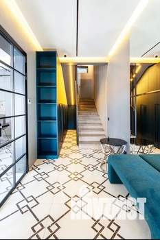 Дом 180м&sup2;, 3-этажный, посуточно, 