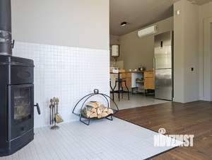 Дом 200м², 2-этажный, на длительный срок, 