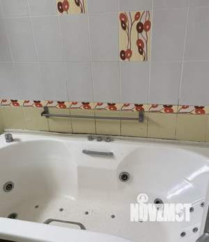 Дом 80м², 2-этажный, на длительный срок, 