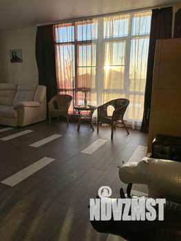 Дом 330м&sup2;, 2-этажный, посуточно, 