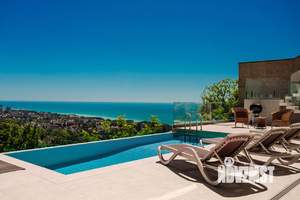 Дом 250м&sup2;, 2-этажный, посуточно, 