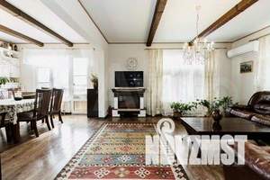 Дом 250м², 3-этажный, на длительный срок, 