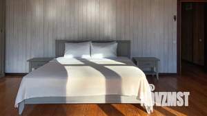 Дом 220м&sup2;, 2-этажный, посуточно, 