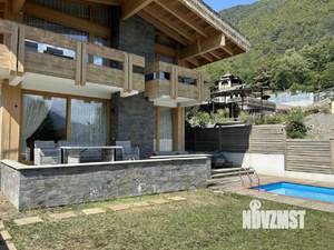 Дом 200м², 2-этажный, посуточно, 