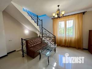 Дом 350м&sup2;, 3-этажный, посуточно, 