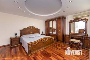 Дом 240м&sup2;, 2-этажный, посуточно, 