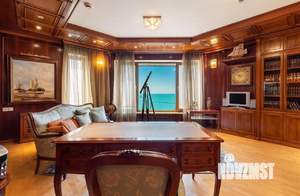 Коттедж 600м², 4-этажный, на длительный срок, 