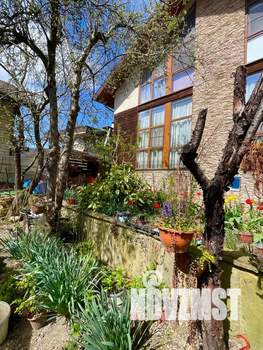 Дом 200м&sup2;, 2-этажный, посуточно, 