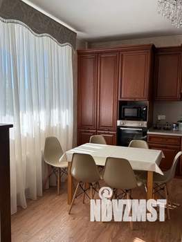 Дом 300м², 2-этажный, посуточно, 