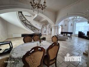Коттедж 750м², 3-этажный, на длительный срок, 