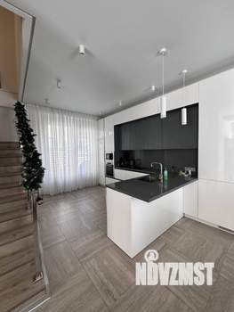 Дом 156м&sup2;, 2-этажный, на длительный срок, 