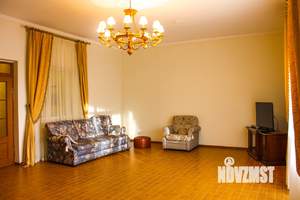Коттедж 670м², 4-этажный, на длительный срок, 