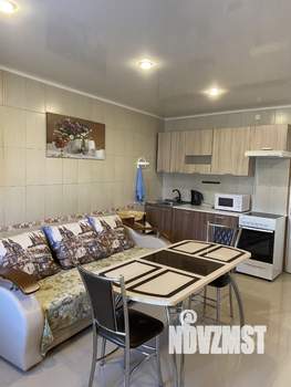 Таунхаус 65м&sup2;, 2-этажный, на длительный срок, 