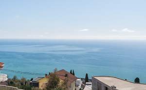 Дом 350м², 3-этажный, на длительный срок, 