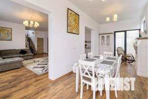 Дом 210м², 2-этажный, посуточно, 