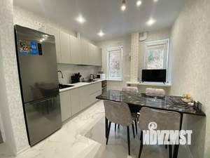 Дом 255м&sup2;, 3-этажный, посуточно, 