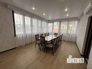 Дом 240м², 3-этажный, на длительный срок, 
