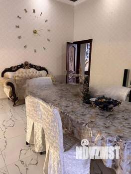 Коттедж 300м&sup2;, 3-этажный, на длительный срок, 