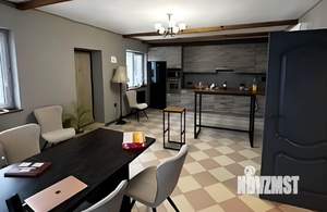 Дом 260м², 3-этажный, на длительный срок, 