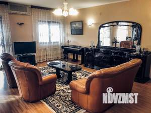 Дом 400м², 3-этажный, посуточно, 