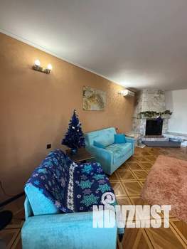 Дом 295м&sup2;, 3-этажный, посуточно, 