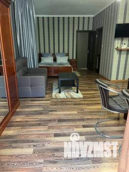 Дом 38м&sup2;, 3-этажный, посуточно, 