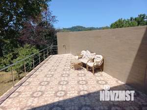 Дом 300м&sup2;, 3-этажный, посуточно, 