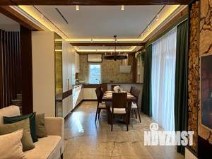 Дом 180м&sup2;, 2-этажный, посуточно, 