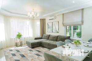 Дом 300м², 3-этажный, посуточно, 