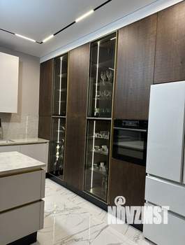 Дом 200м², 2-этажный, на длительный срок, 