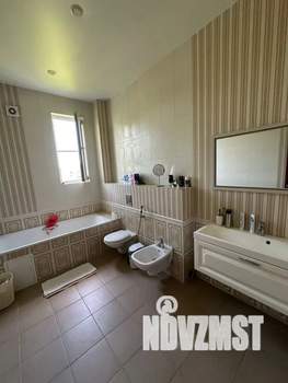 Дом 320м², 3-этажный, посуточно, 