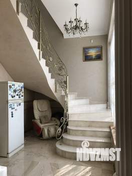 Коттедж 750м², 3-этажный, на длительный срок, 