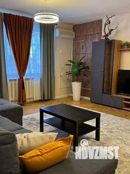 Дом 300м², 3-этажный, на длительный срок, 