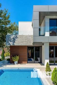 Дом 300м², 2-этажный, участок 8 сот.  