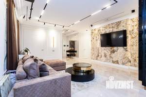 Коттедж 210м², 2-этажный, участок 7 сот.  