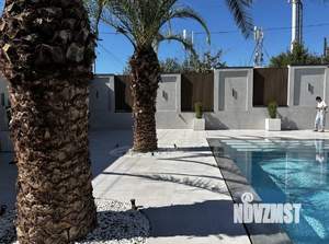 Дом 286м², 3-этажный, участок 6 сот.  