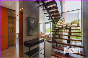 Дом 280м², 2-этажный, участок 8 сот.  