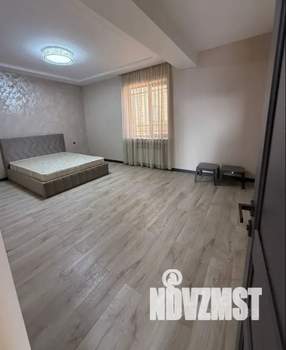 Дом 150м², 2-этажный, участок 6 сот.  