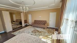 Коттедж 200м², 2-этажный, участок 6 сот.  