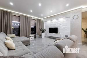 Дом 250м², 2-этажный, участок 8 сот.  