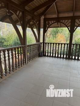 Дом 378м², 3-этажный, участок 11 сот.  