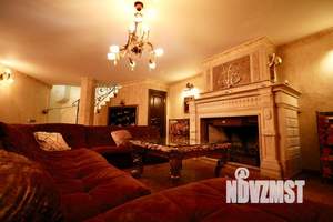 Дом 300м², 2-этажный, участок 10 сот.  