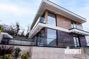 Дом 220м², 2-этажный, участок 5 сот.  