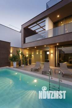 Коттедж 280м&sup2;, 2-этажный, участок 4 сот.  