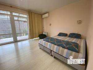 Таунхаус 420м², 5-этажный, участок 2 сот.  