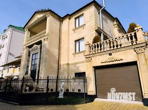 Дом 350м², 3-этажный, участок 4 сот.  