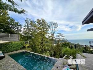 Дом 200м², 2-этажный, участок 10 сот.  